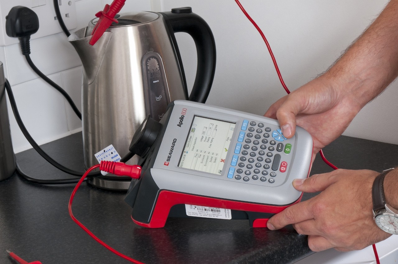 A Buyers Guide: Who should you trust to carry out your PAT Testing